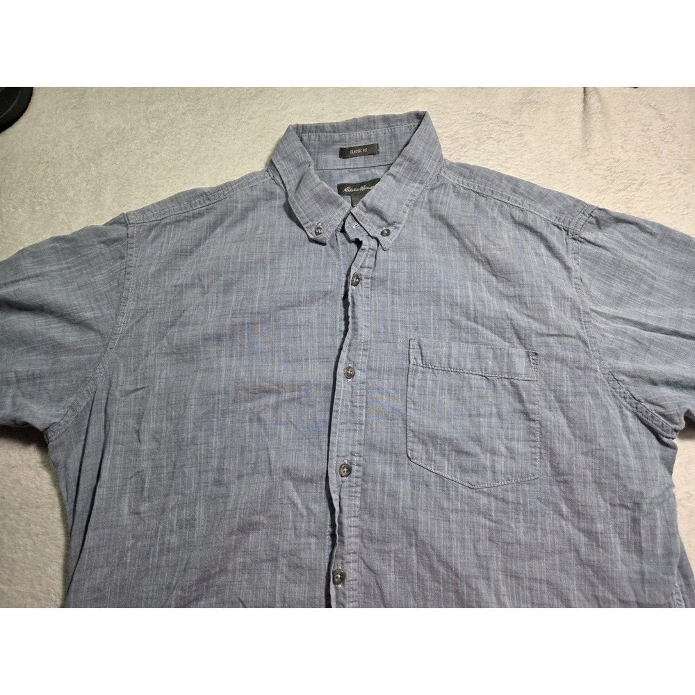 Eddie Bauer Men's Large Classic Fit Chambray Shirt 100% Cotton Blue Button Front